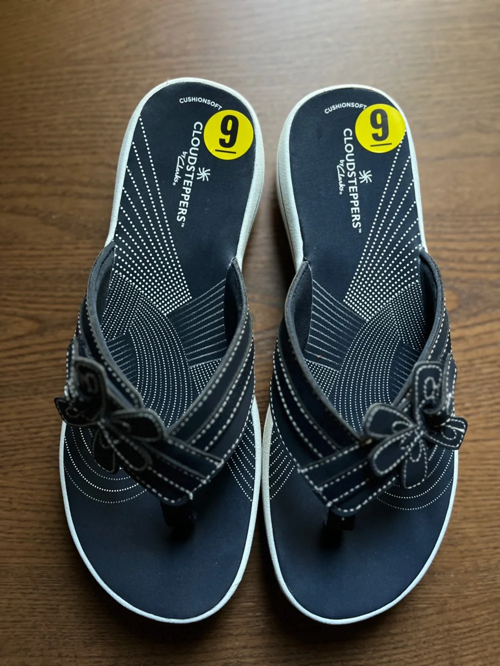 Clarks Black Floral Strap Cloudsteppers Sandals